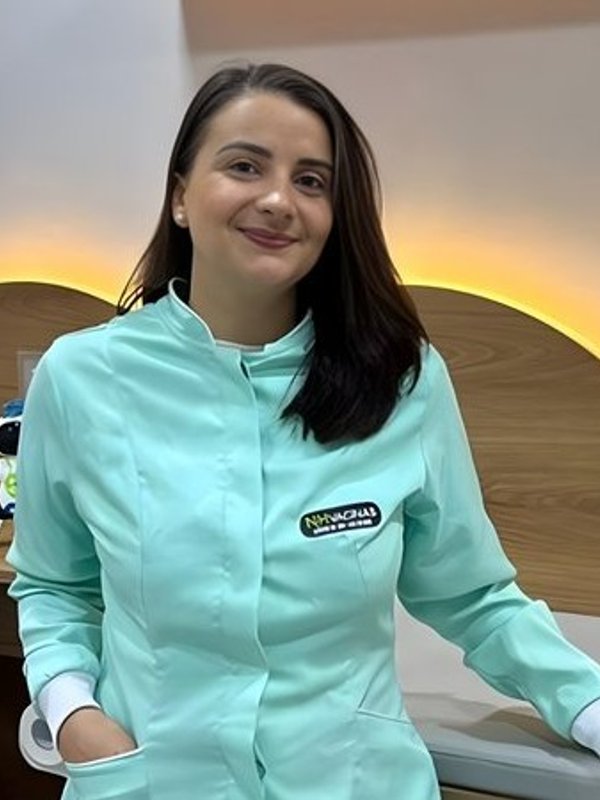 Bruna — Enfermeira da NH Vacinas